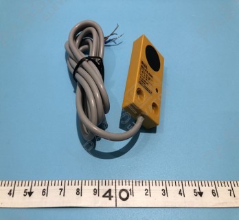 Hyundai Elevator Sensor ID2-F8-DN1