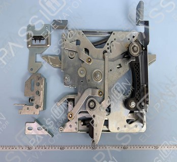 KONE  Door Vane  KM602673G13 COUPLER, LOCK RAILING 2 CENTRE OPENING